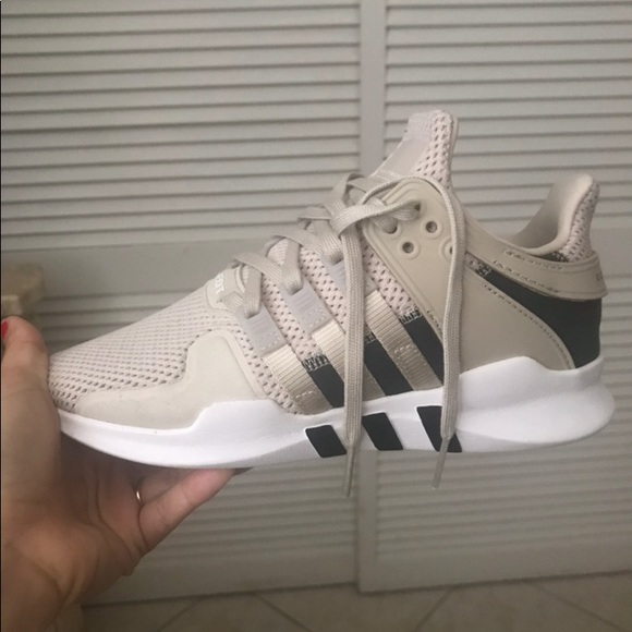 Adidas shoes - Picture 1 of 4